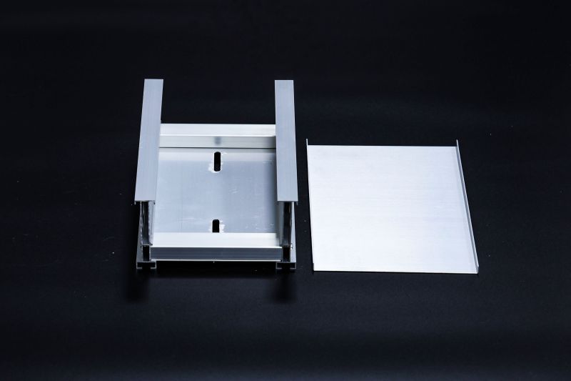 铝合金双帮托盘式桥架